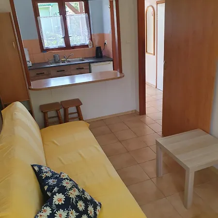 Letniskowe Zacisze W Cetniewie Lodge *