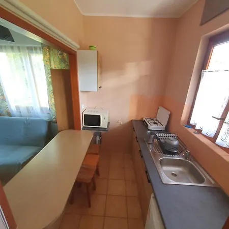 Letniskowe Zacisze W Cetniewie Lodge *