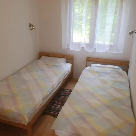 Letniskowe Zacisze W Cetniewie Chata