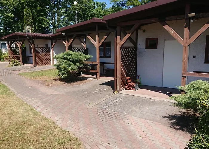 Letniskowe Zacisze W Cetniewie Gerendaház *