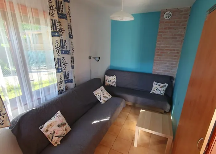 Letniskowe Zacisze W Cetniewie بيت خشبي *