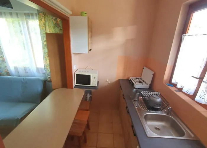 Letniskowe Zacisze W Cetniewie بيت خشبي *